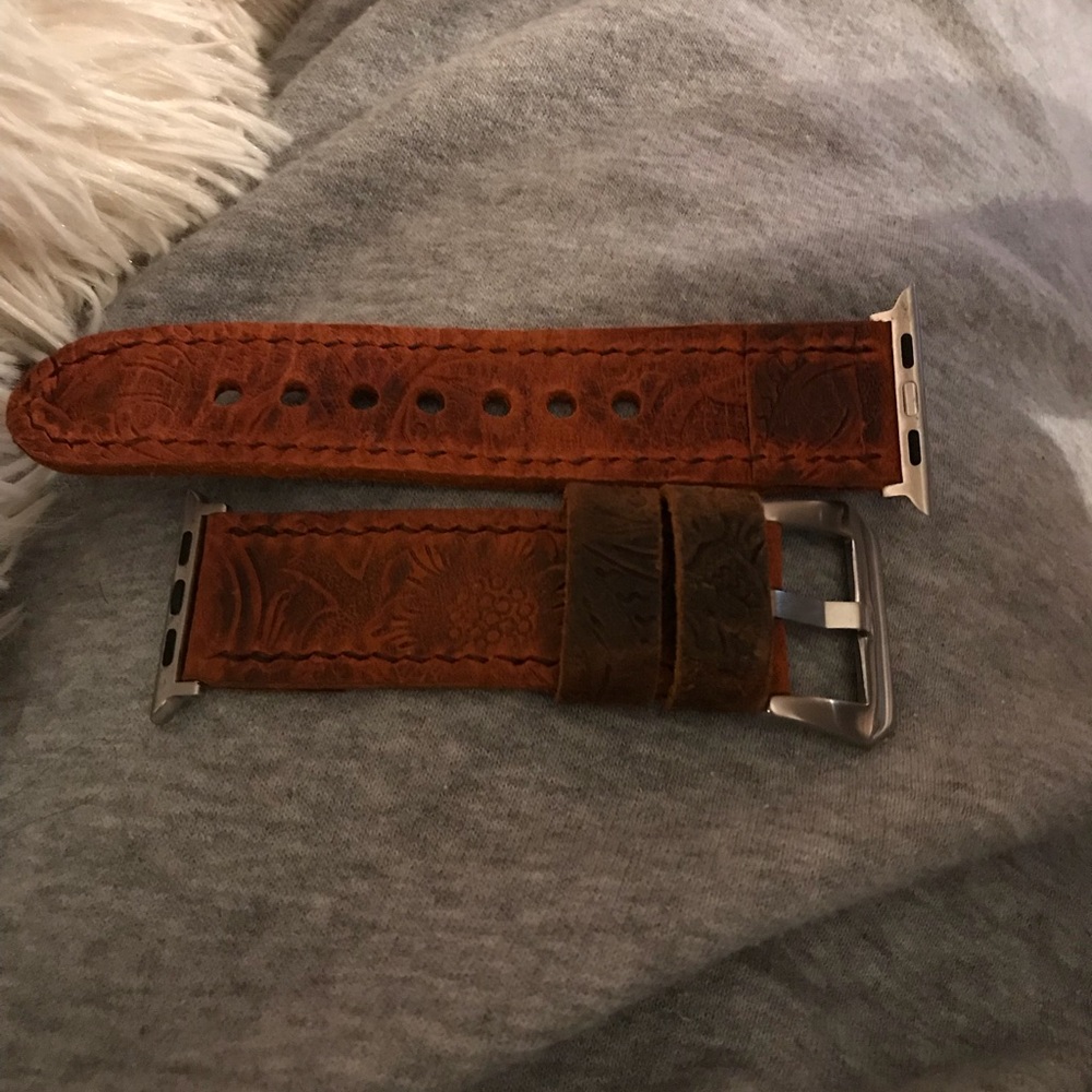 42mm tooled leather Apple Watch band. Never used.